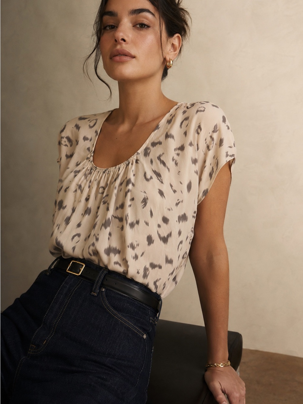 Aritzia T. Babaton 100% Silk Abstract Animal Print Blouse XS